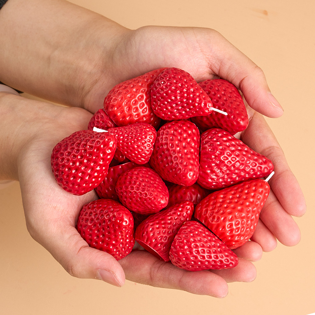 

4pcs Strawberry Silicone Candle Mold DIY Wedding Birthday Gift Aromath Soap Plaster Resin Crafts Making Molds