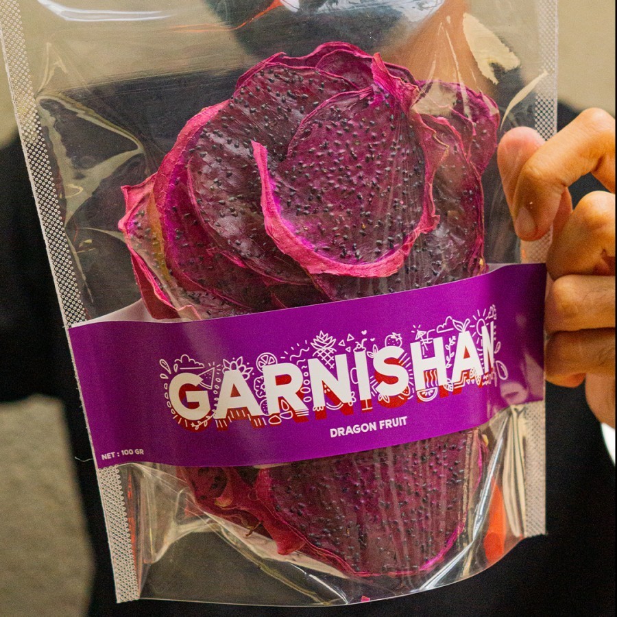 

DRIED DARGON FRUIT | BUAH NAGA KERING | GARNISHAN | 100g