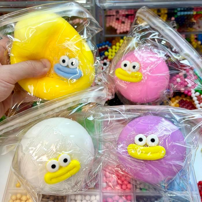 KYUTOSQUISH Squishy Mochi Jumbo Besar Gemoy dan Kecil Mainan Imut Relaksasi Lucu Viral Elastis Kenya