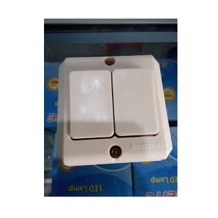 Saklar Bright-G Double Saklar Seri Bright-G OB Outbow Ditempel - 702