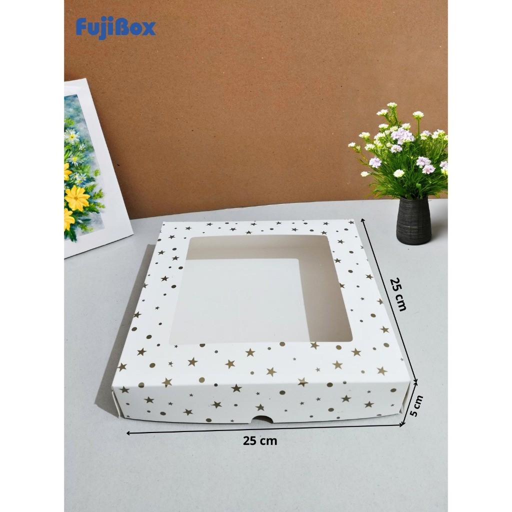 

(10 Pcs) Fuji Box Dus Kotak Kue Cake Brownies Pie Ivory Motif Polkadot Bintang Emas 25 cm x 25 cm x 5 cm Putih Ivory Premium Jendela