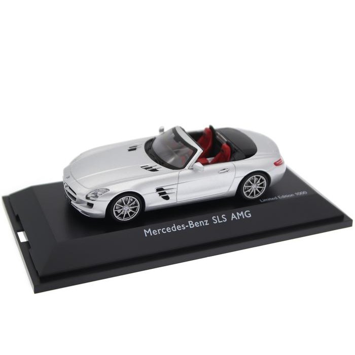 1/43 SCHUCO MERCEDES BENZ SLS AMG SILVER