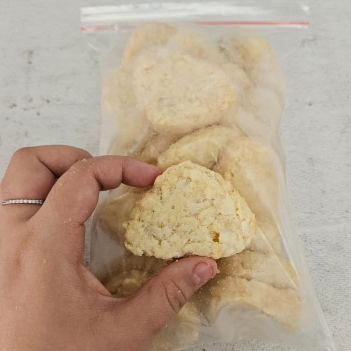 

Farm frites mini chunky triangle hashbrown french fries kentang goreng beku frozen - 500 gram