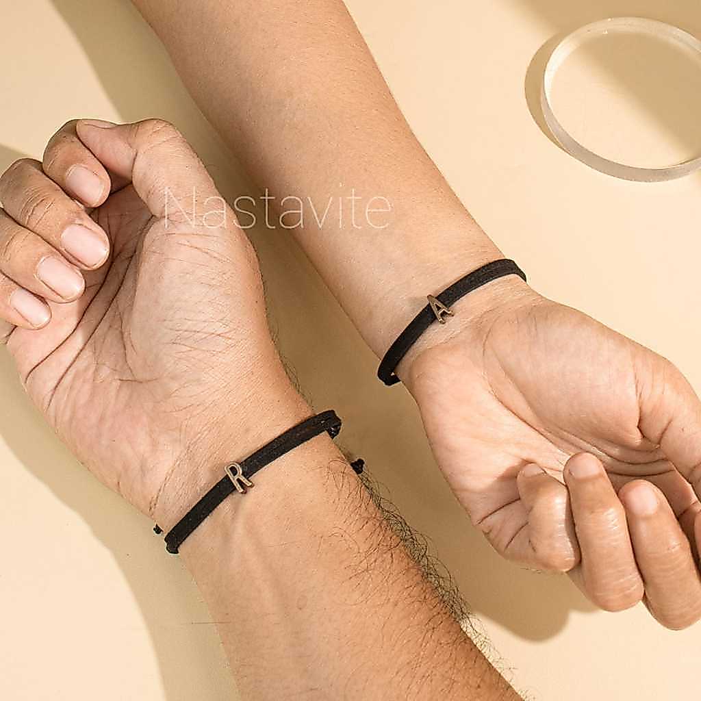 Gelang Inisial Huruf Aesthetic Tanpa Magnet Bisa Couple Hitam