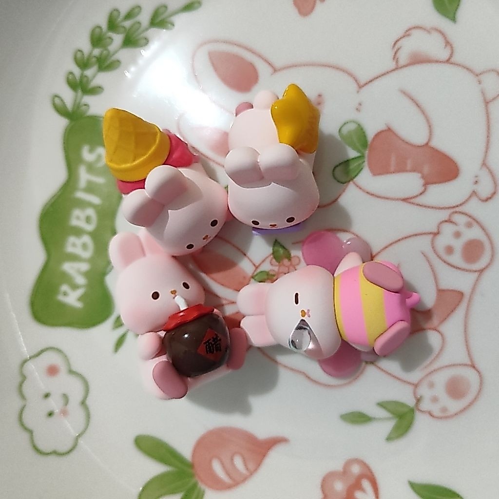 (Ready) Selected Momo Bunny Vuyoo