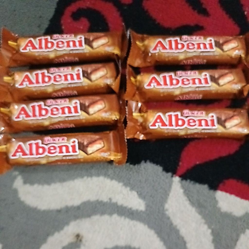 ulker albeni