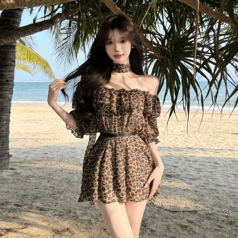 Blus Wanita Modis Off-Shoulder Motif Leopard Bahan Chiffon dengan Ruffle, Kemeja Panjang Sedang