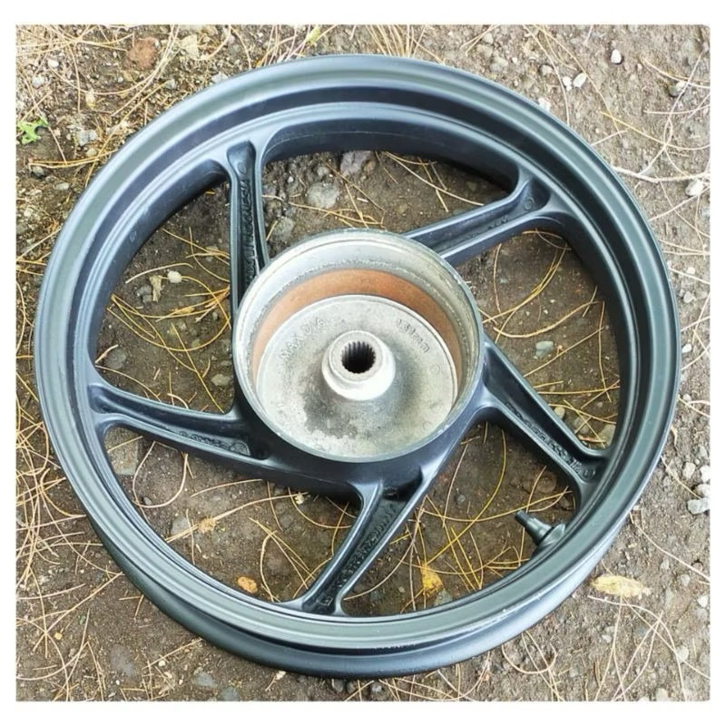 Velg velk belakang(tapak lebar scoopy fi/vario110led pnp vario karbu/beat FI/beat eco/beat karbu ori