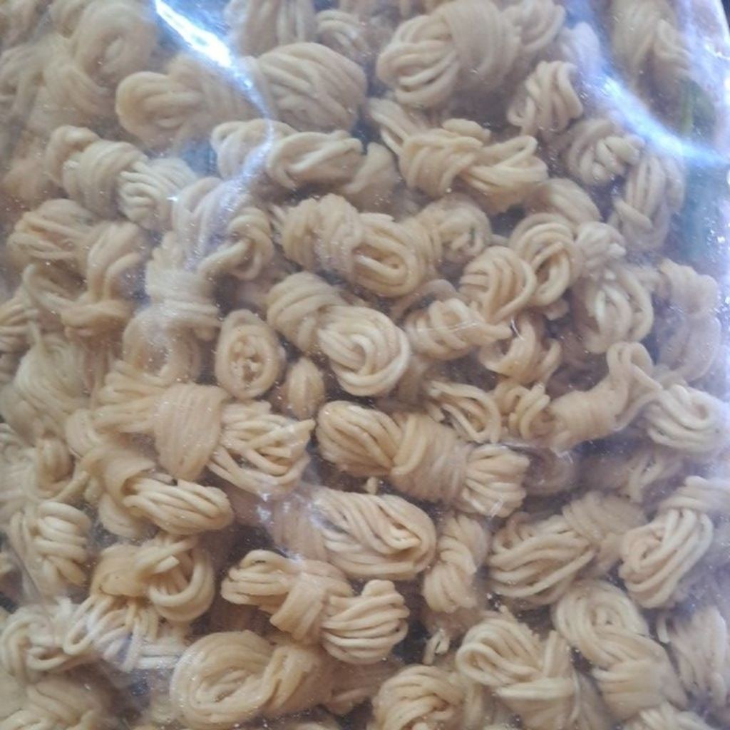 

Snack mie gulung original 1kg