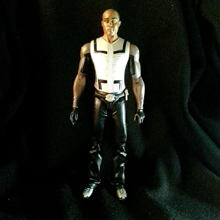 MAINAN... Dc Direct Smallville Cyborg