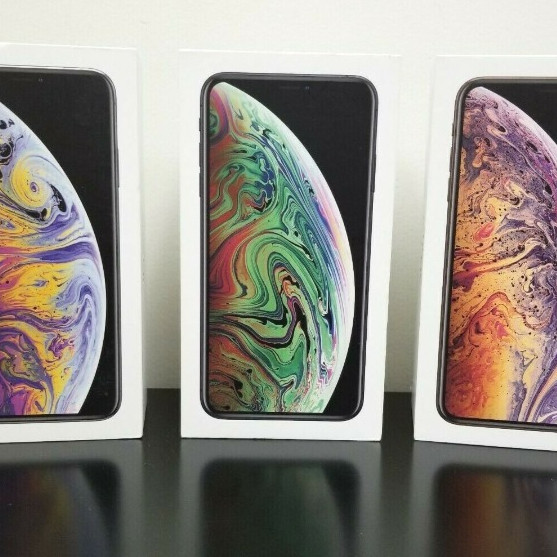 kotak dus box  iphone 11 & XS fullset mulus box