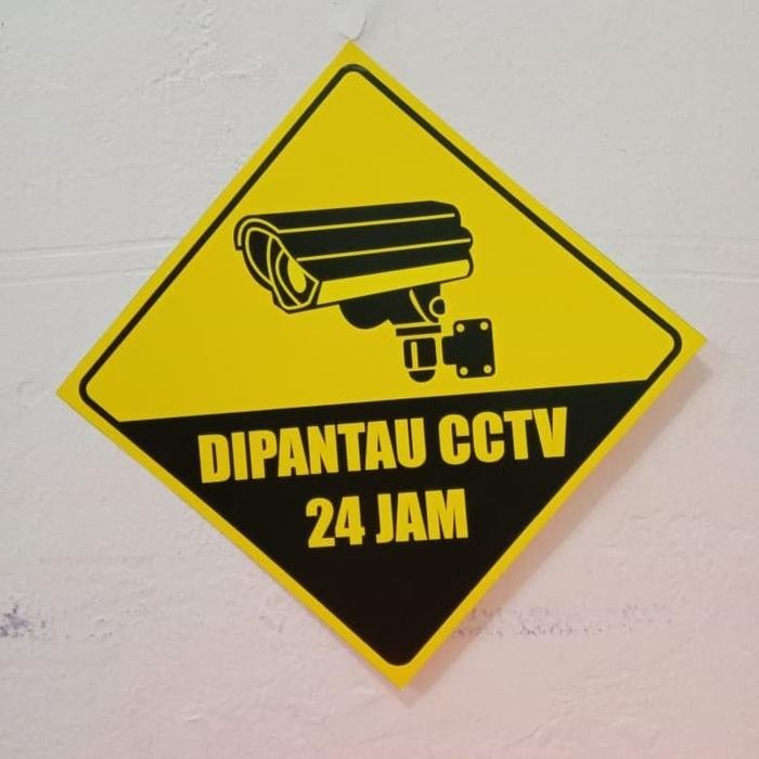 

SIGN STICKER K3 RAMBU SAFETY AREA INI DIPANTAU CCTV 24 JAM UK 15X15CM