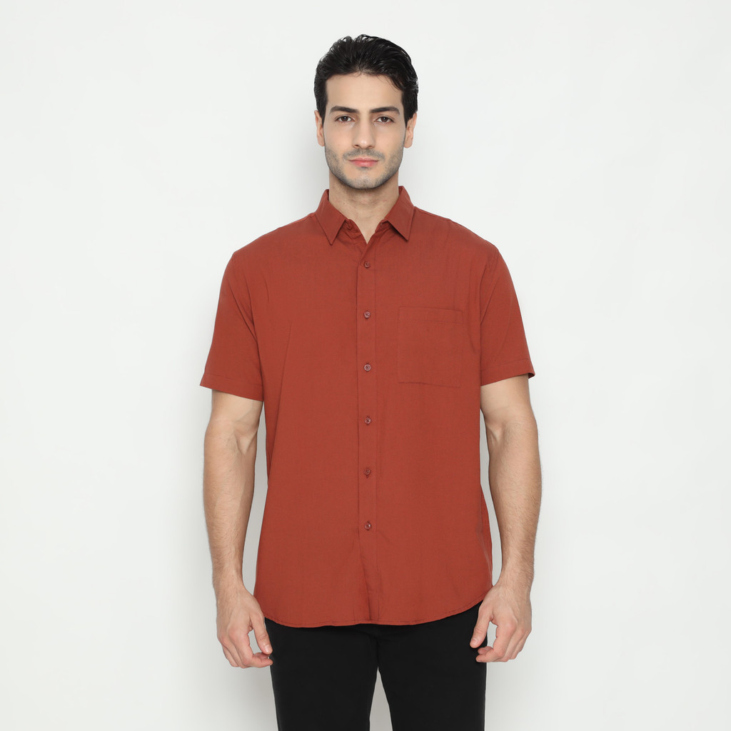 LARUSSO Kemeja Pria Basic Oxford Lengan Pendek - Teracotta