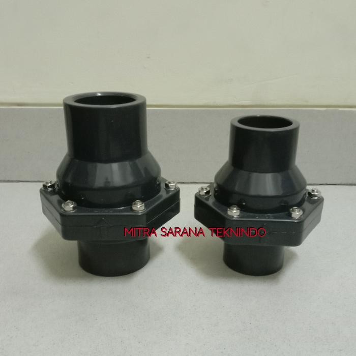 Swing Check Valve PVC 4 inch DN 100