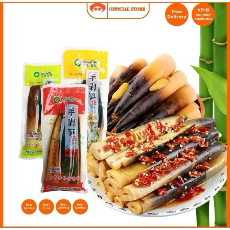 Rebung yang dikupas dengan tangan siap untuk dimakan rebung acar lada vegetarian bamboo bambu muda m