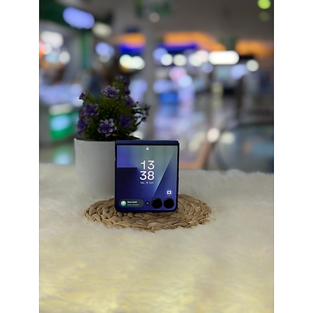 SAMSUNG Z FLIP 7 12/512GB SECOND SEIN FULLSET