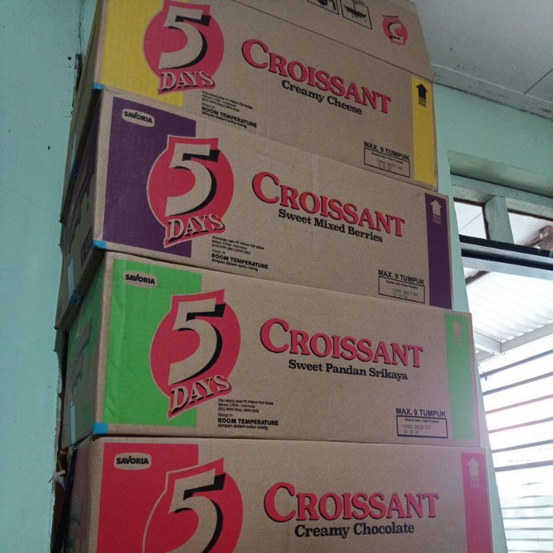 

5 days Croissant 60gr 1 karton 40 pcs bisa mix roti