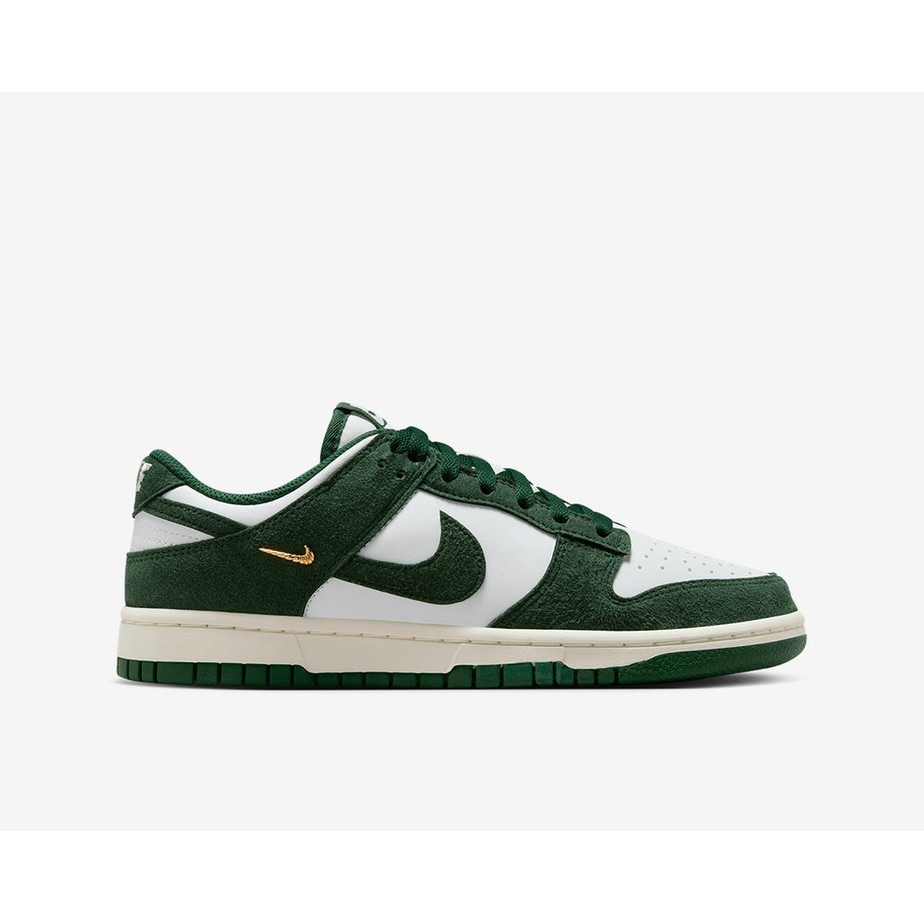 Sepatu Basket Wanita Nike Dunk Low George Green IB4417-100