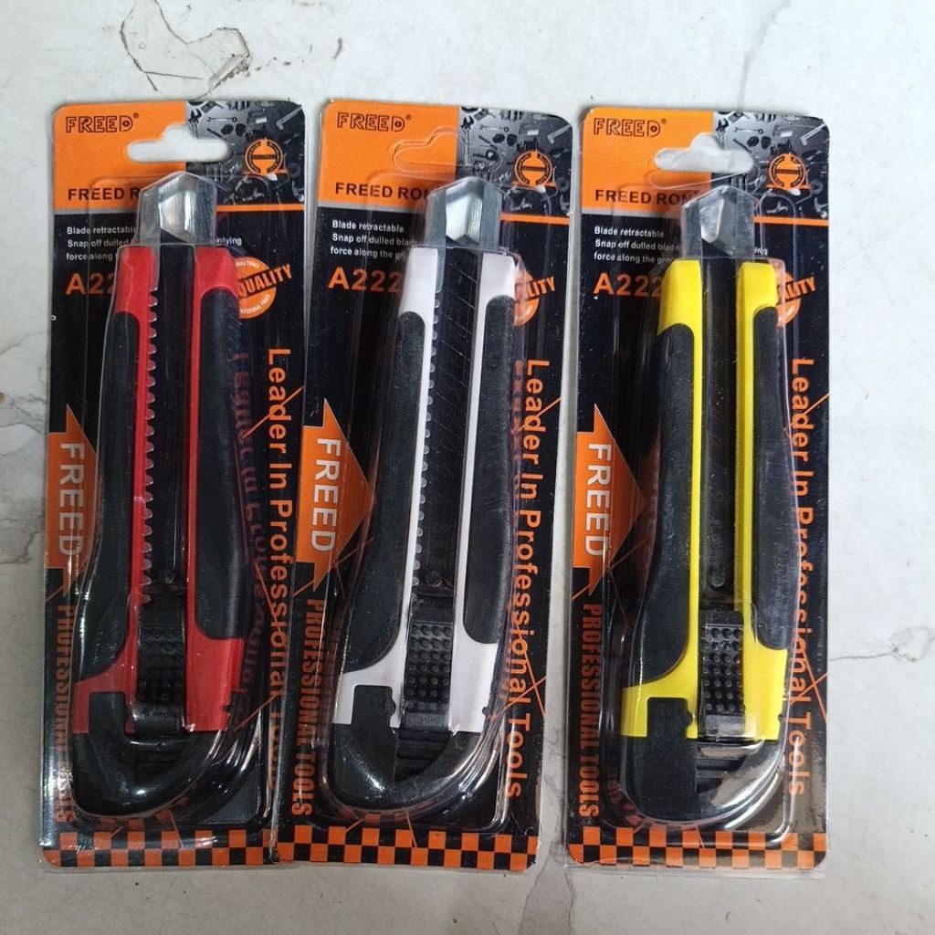 PAKET (12PCS) PISAU CUTTER FREED BERKUALITAS PISAU CUTTER