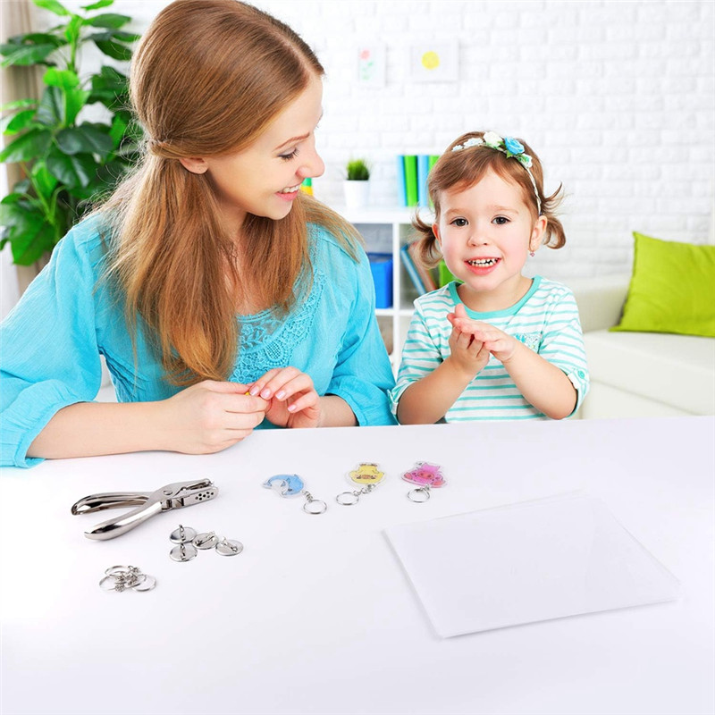 

AB33-181Pcs Shrinking Plastic Sheets Kit Includes 20 Shrinking Film Art Paper And 161 Pcs Keychains Making Accessories
