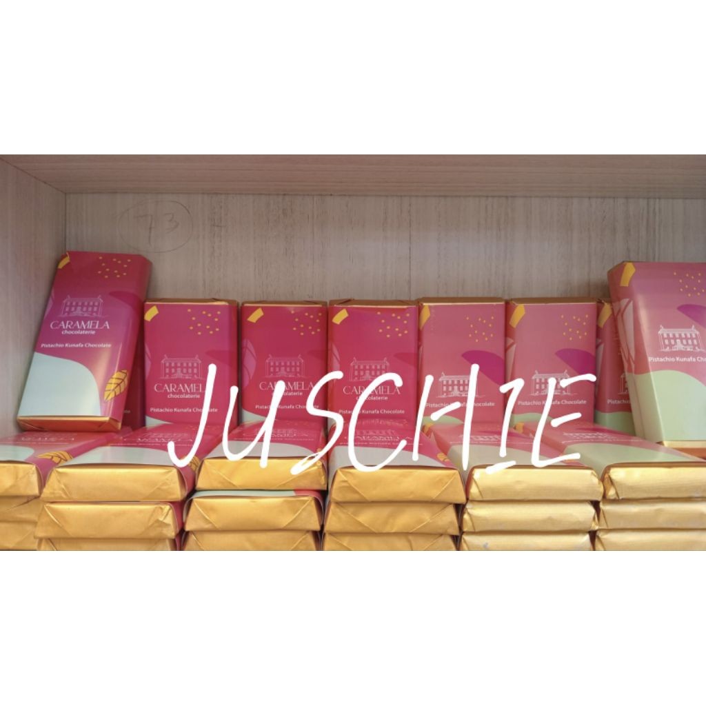 

Coklat Dubai ORI SAUDI Ready Stock Caramela Pistachio kunafa chocolate saudi oleh oleh oleholeh madinah mekkah viral coklat Ready