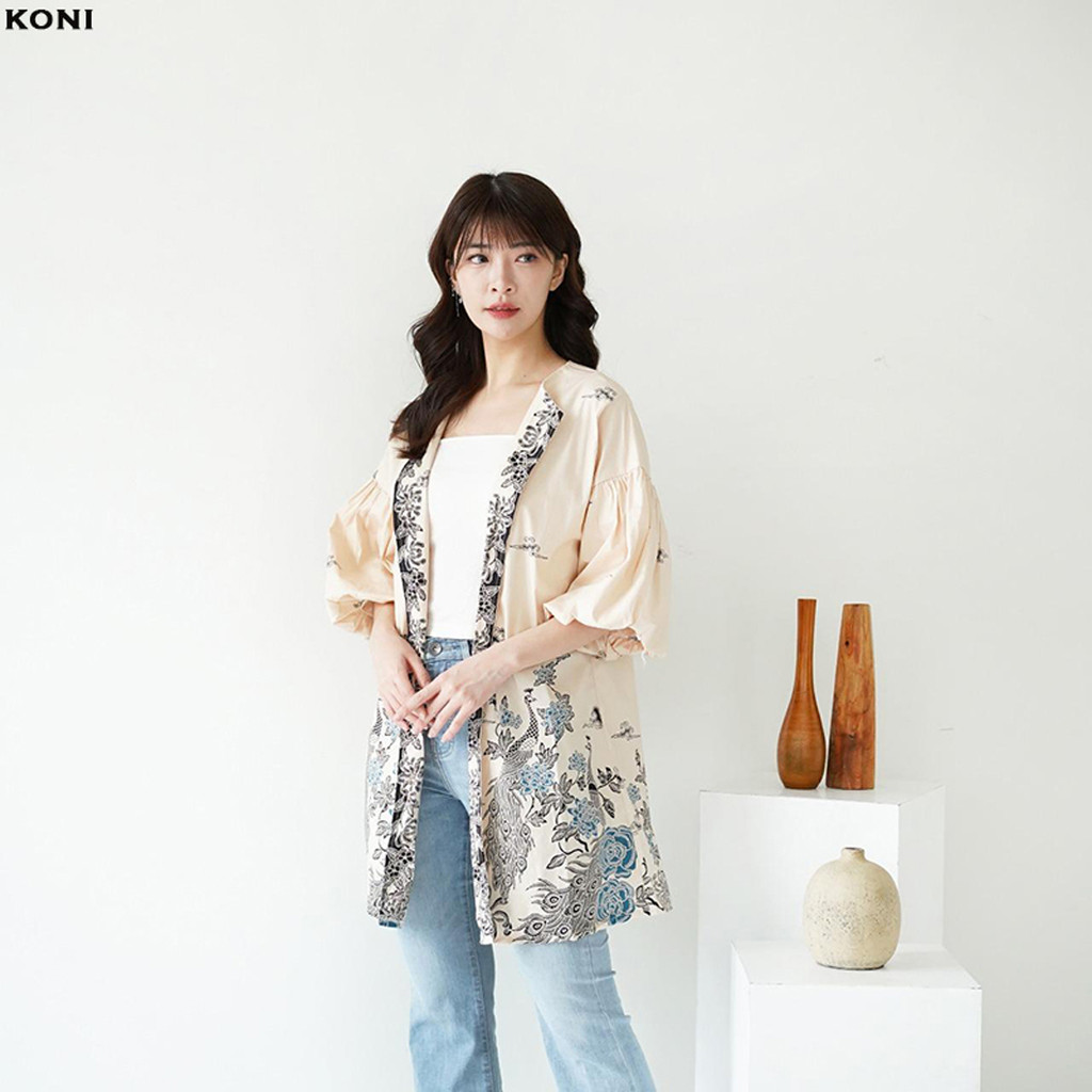 GIRLY Koni Blazer Batik Wanita Panjang Outer Batik Long Rompi Wanita Lengan Balon Jaket Batik Cream 