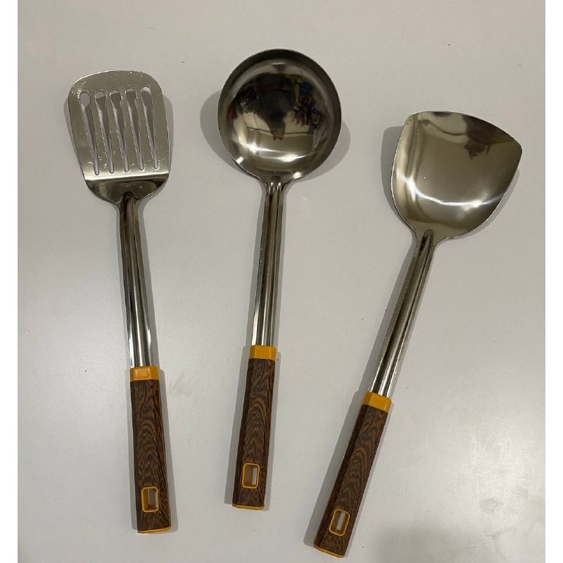 WSS61 Sendok Masak/ Sendok Soup /Sendok Masak Lubang