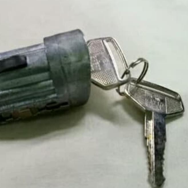 Kunci kontak Daihatsu Delta quality