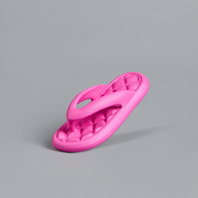 Max Fashions Sandal Wanita Quilted Thong Slippers - Pink Dark