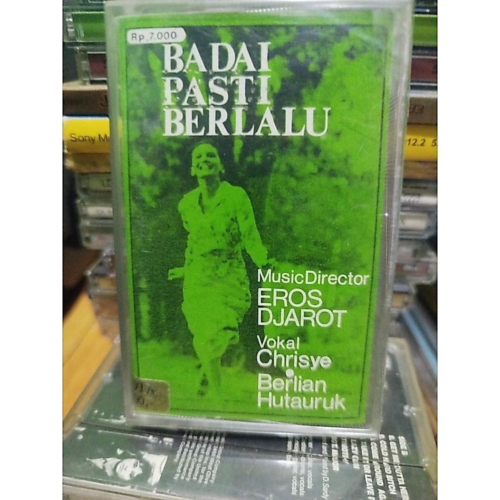 kaset pita Badai Pasti Berlalu