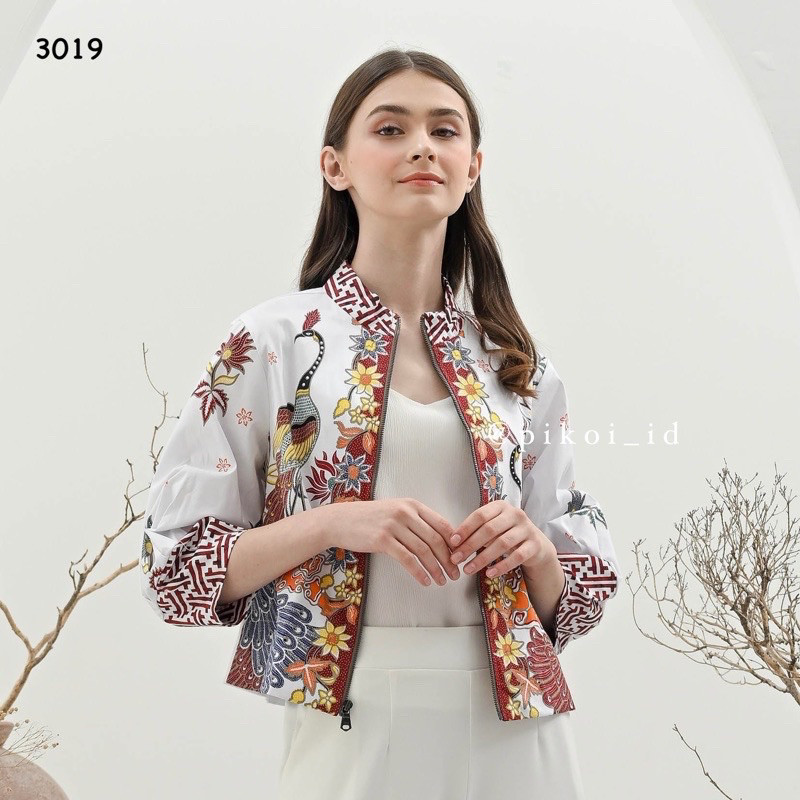 Whi Store - Bomber jaket Batik modern cewek  / batik kantor wanita / outer batik / atasan blazer bat