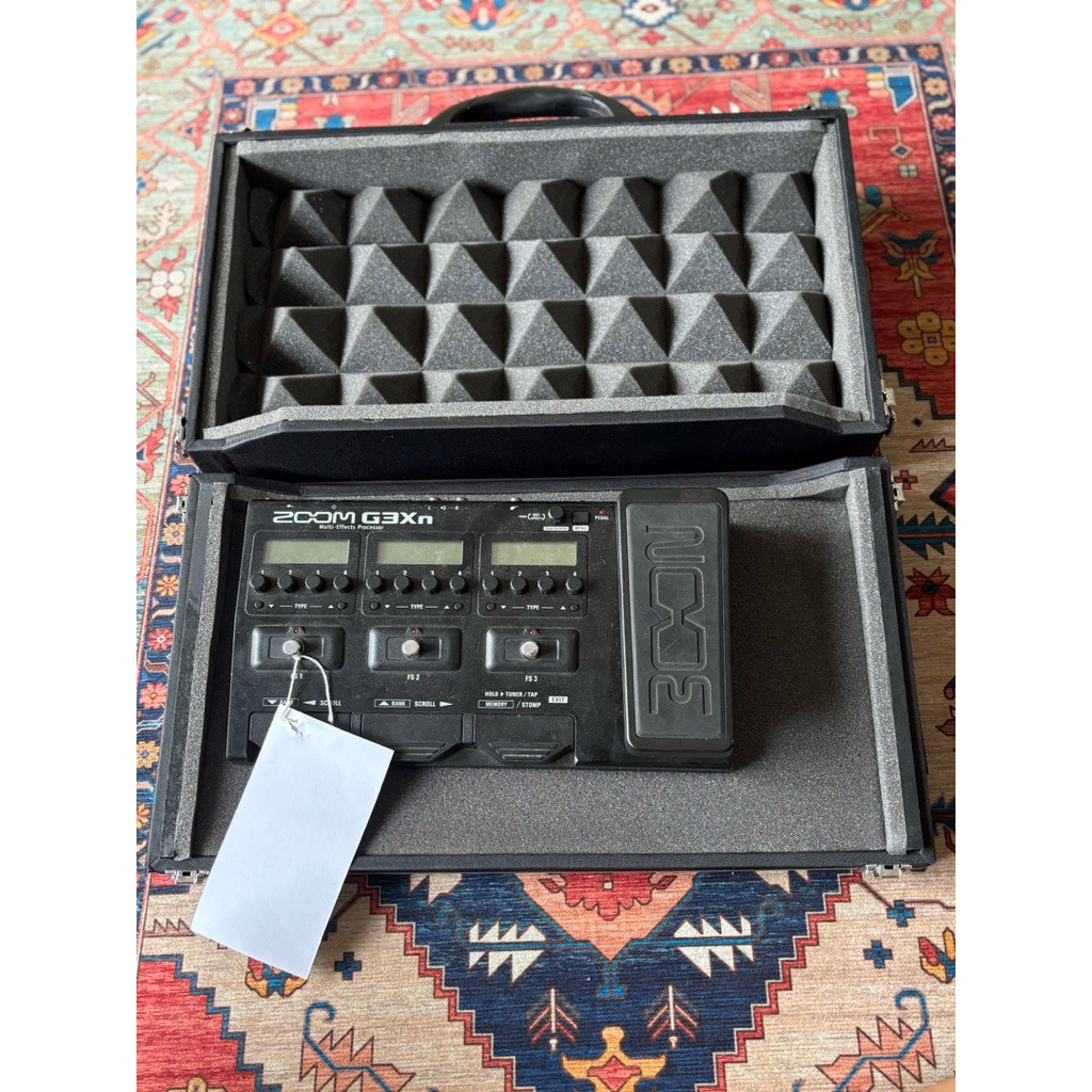 Hardcase Efek gitar Valeton GP200/NUX MG 30