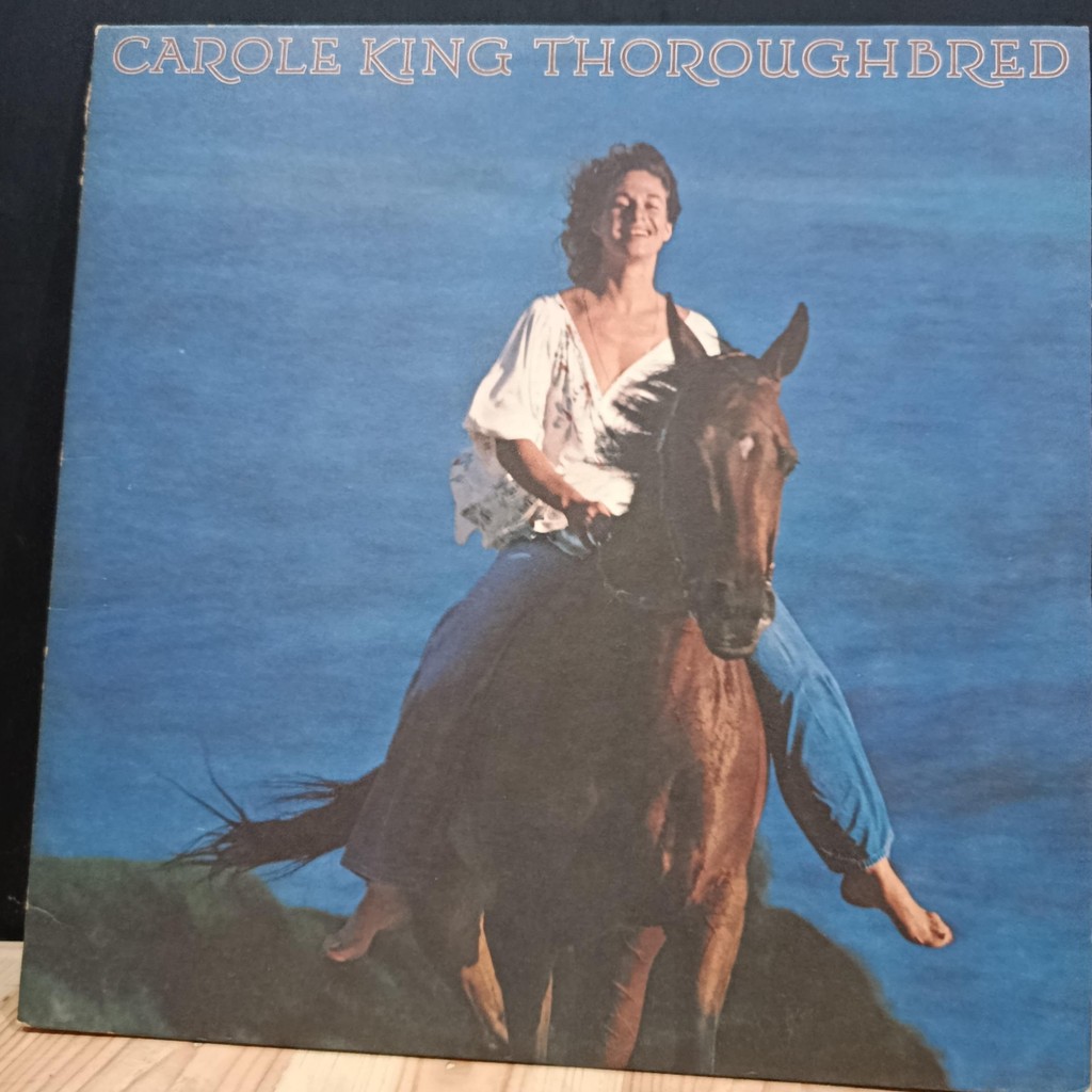 Vinyl Piringa Hitam Rock, Pop Carole King – Thoroughbred
