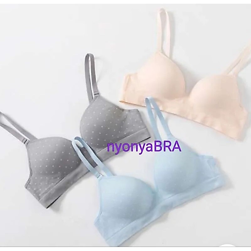 Young curves bra tanpa kawat 32,34,36B, C03-10375