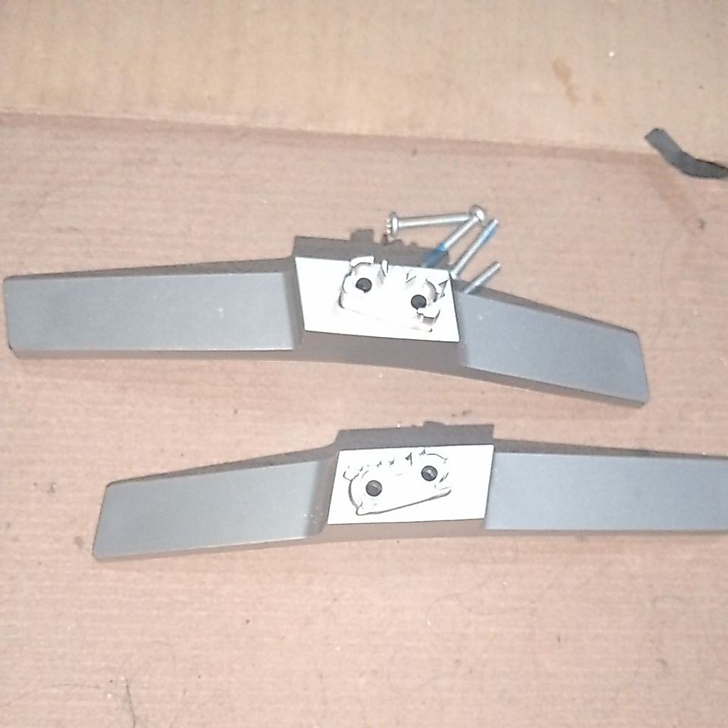 Kaki TV Toshiba 43L5995