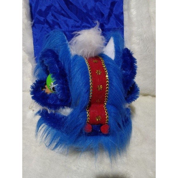 Barongsai biru besar, kepala dewasa juga masuk