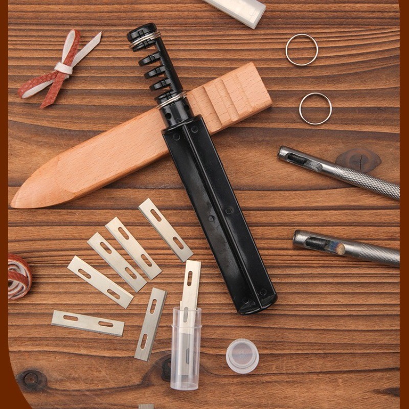 

1PC Leather Lace Maker Leather Craft Cutting DIY Swivel Leather Strip Hand Cutter Craft Tools with 3 Blade Tools rotary cutter