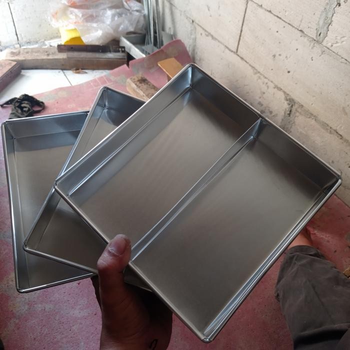 cetakan loyang kue lapis surabaya uk 20x20x4 gancet 2