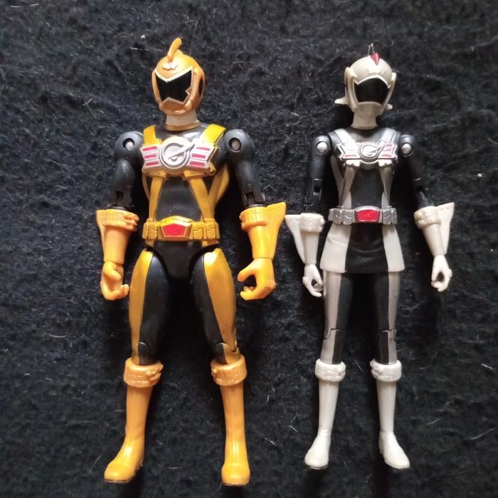 MAINAN... Bandai 14 Cm Power Rangers RPM Gold dan Silver Rangers Action Figure