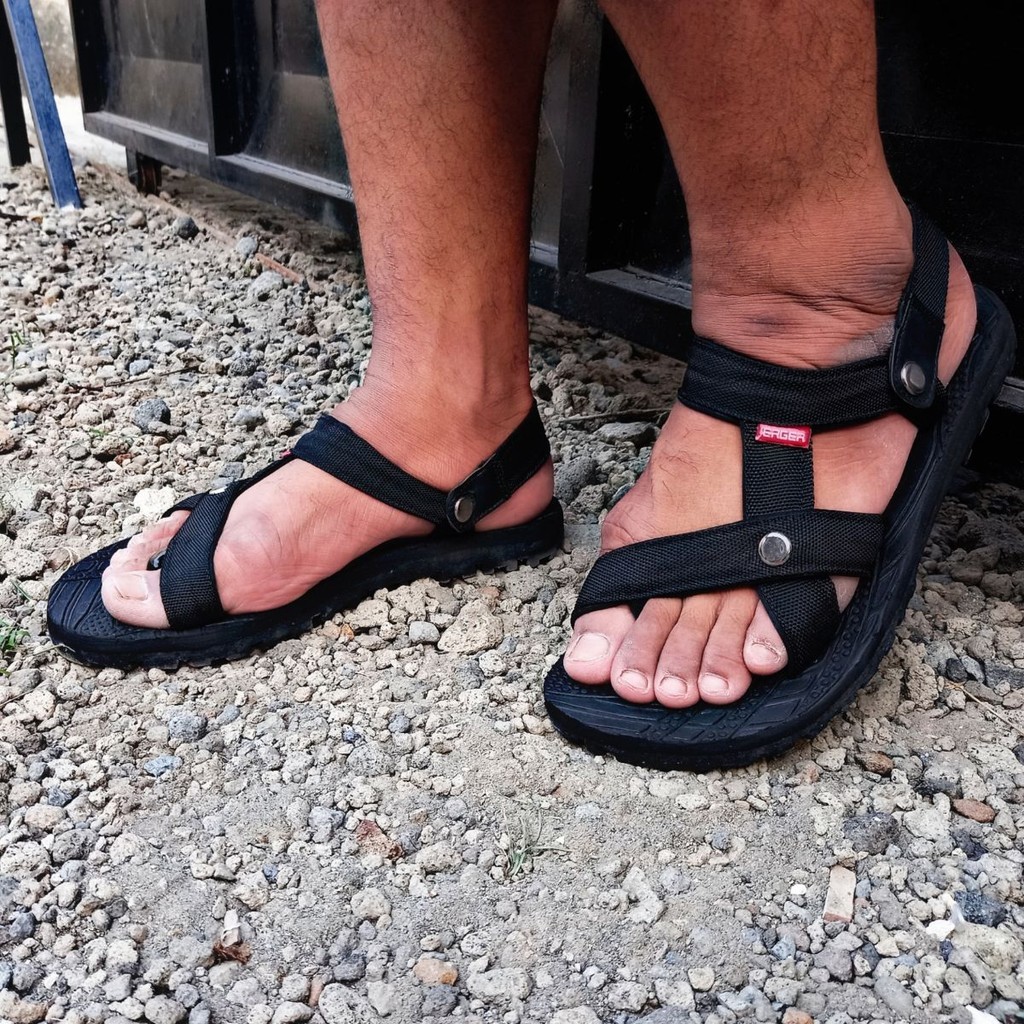 Sandal gunung kickers sendal gunung kickers sand gunung hiking sendal pria terbaru hits KKj0014