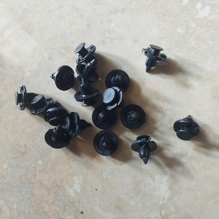 klip kancing liner fender spakbor mobil avanza xenia best