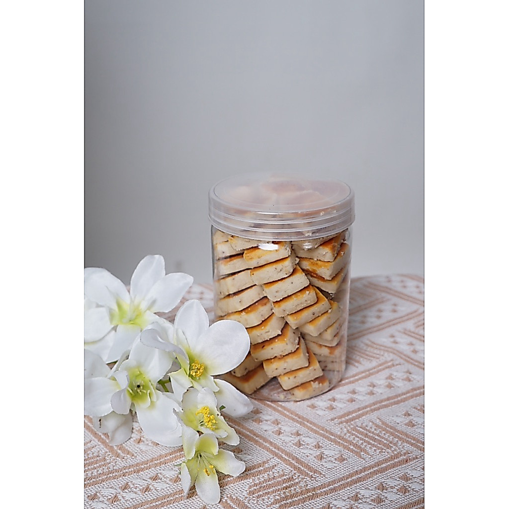 Roti Kacang Bireuen 1 toples isi 400 gr (Gratis Toples)