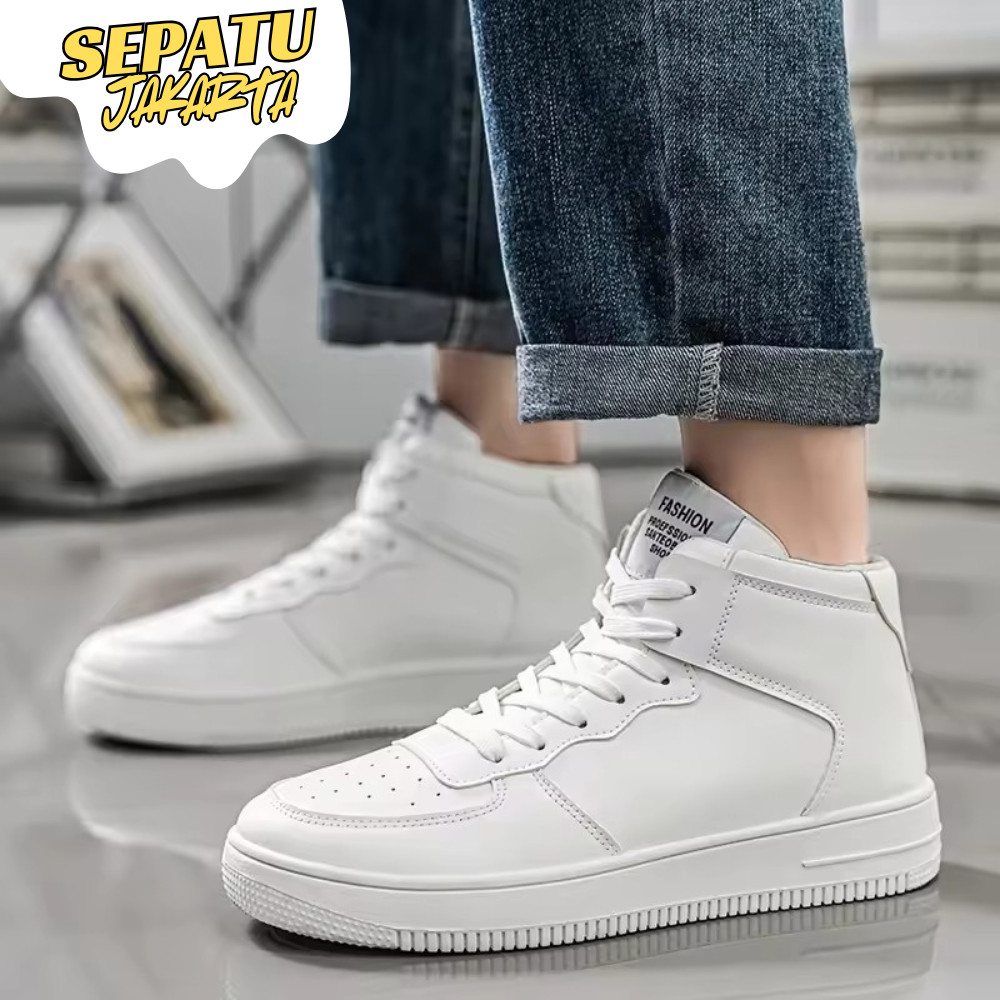 Sepatu Jakarta S057 Sepatu Sneakers Casual High Top Pria Putih Polos Sepatu Cowok Keren Trendy
