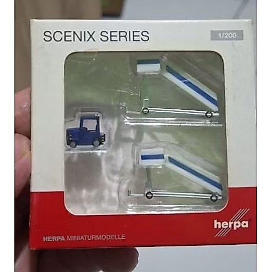 Airport Accessories Ground Support Equipment GSE Passenger Stairs Tangga Pesawat Herpa skala 1:200