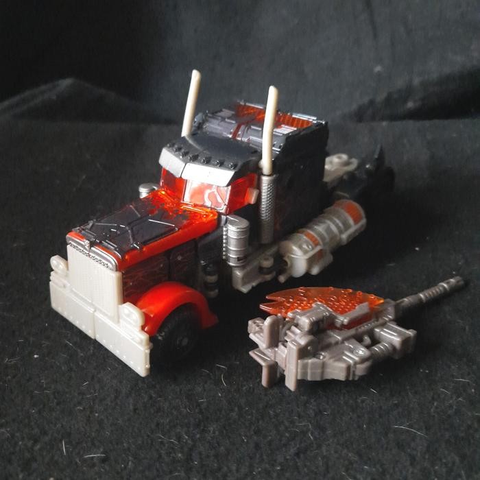 MAINAN... TRANSFORMERS Dark of The Moon Voyager Class Series Fireburst Optimus Prime by Hasbro
