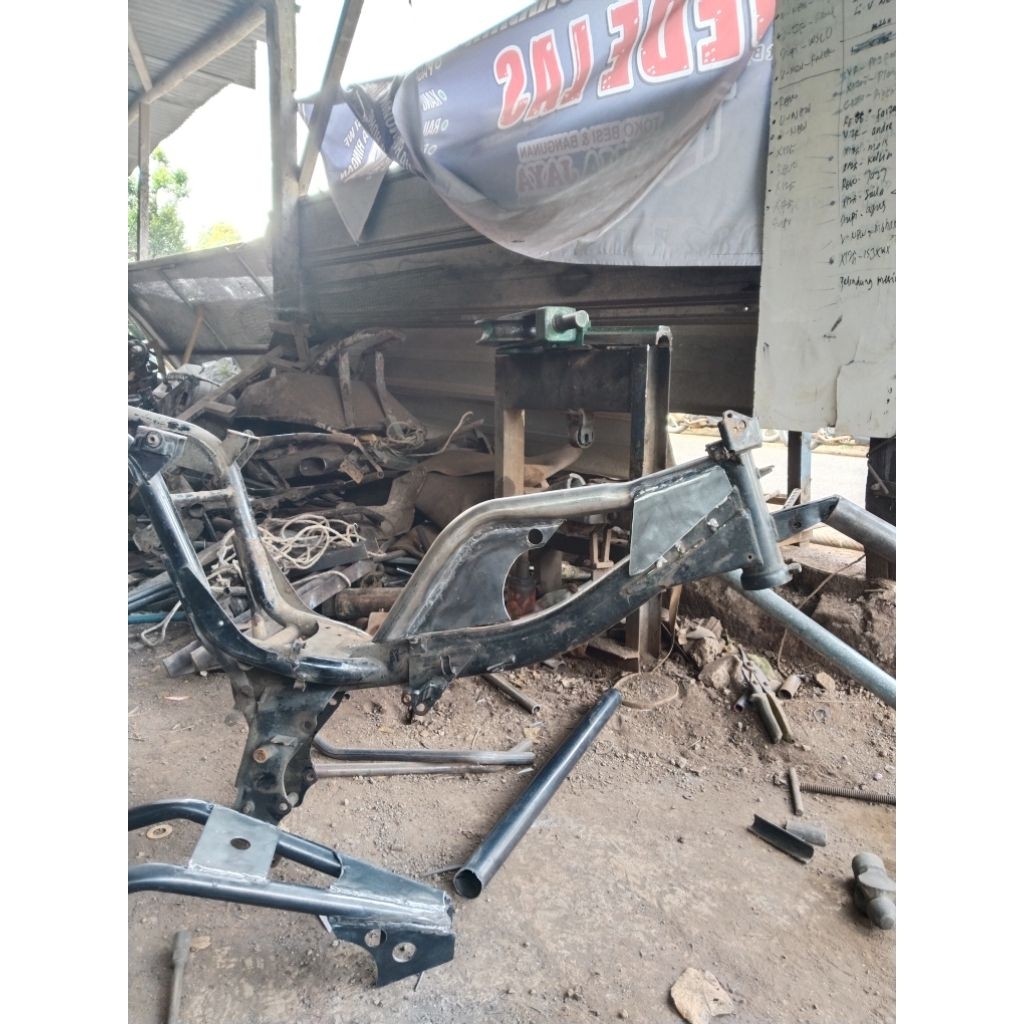 RUNSHOP_ pemanis rangka GTX rbt semua motor( besi pipa kecil di pisah) suapaya bisa d sesuaikan oleh