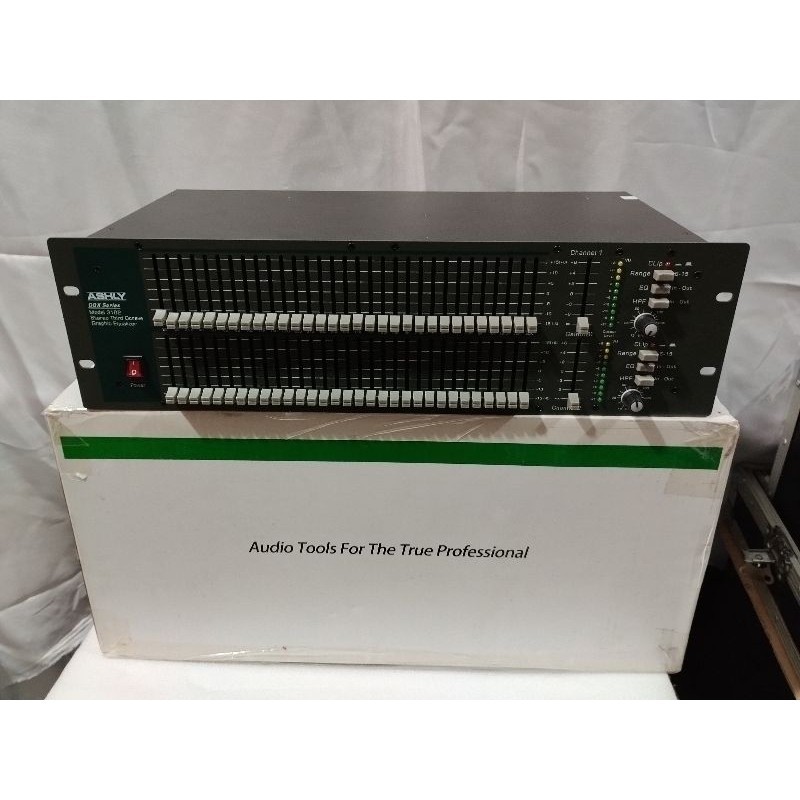 EQ / EQUALIZER / EQUALISER ASHLY 3102 ( 2 X 31 CHANNEL )
