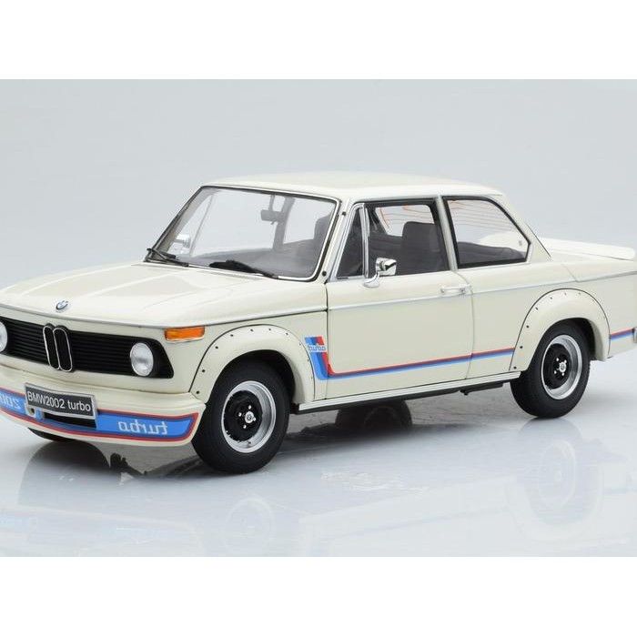 1/18 KYOSHO BMW 2002 TURBO 1974 WHITE