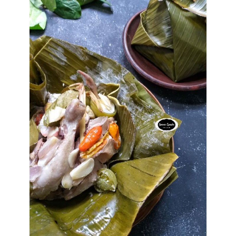 Garang Asem Ayam Yu Sekar (porsi family) Frozen food