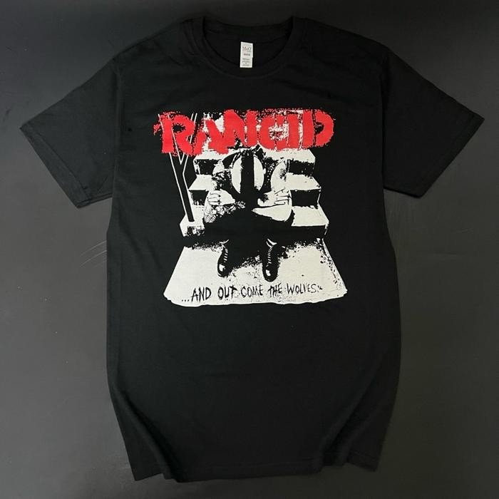 (COD) Kaos Rancid Official - And Out Come The Wolves - M